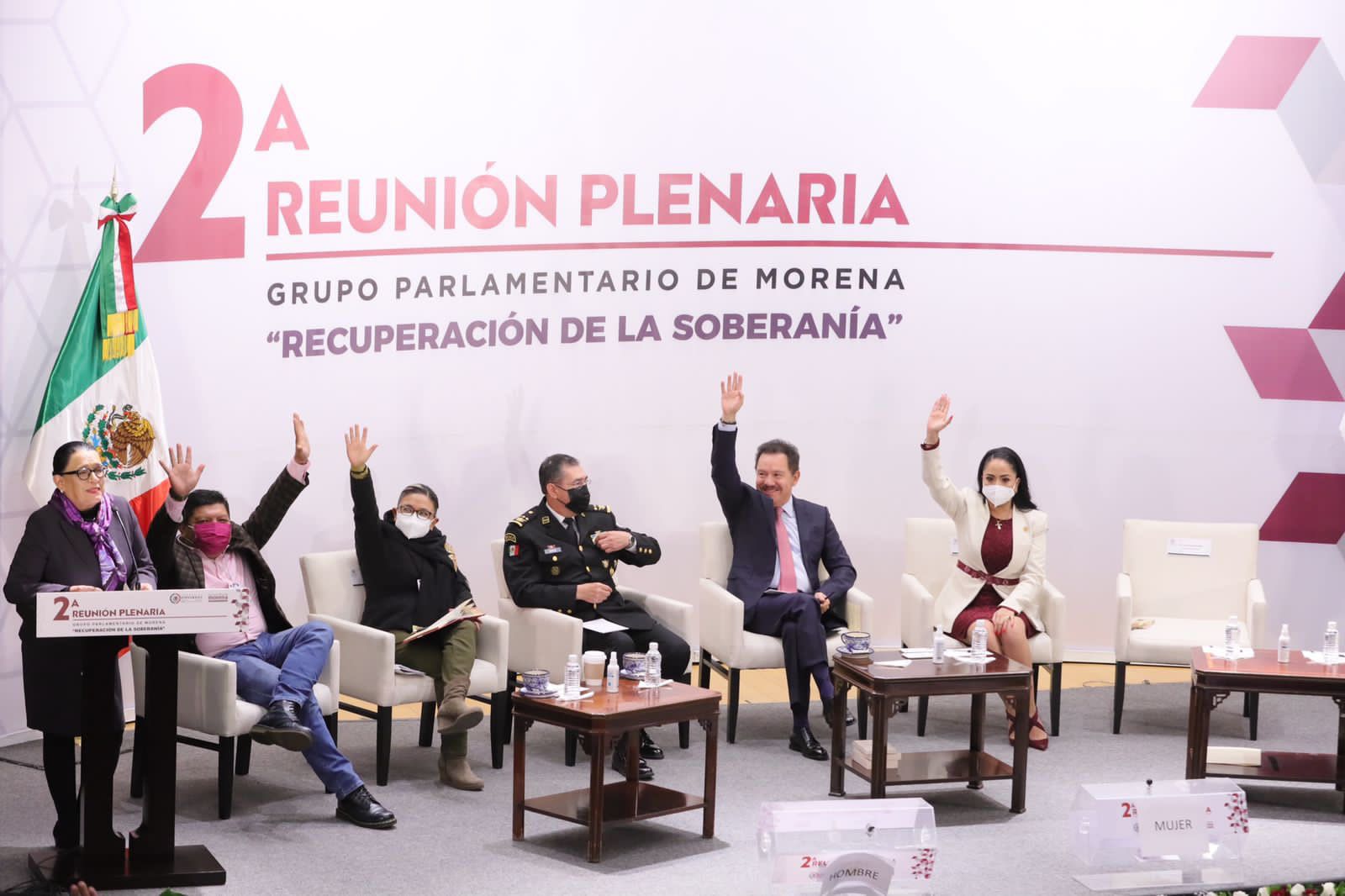 Diálogo y acercamiento entre diputados y SSPC para la pacificación del país