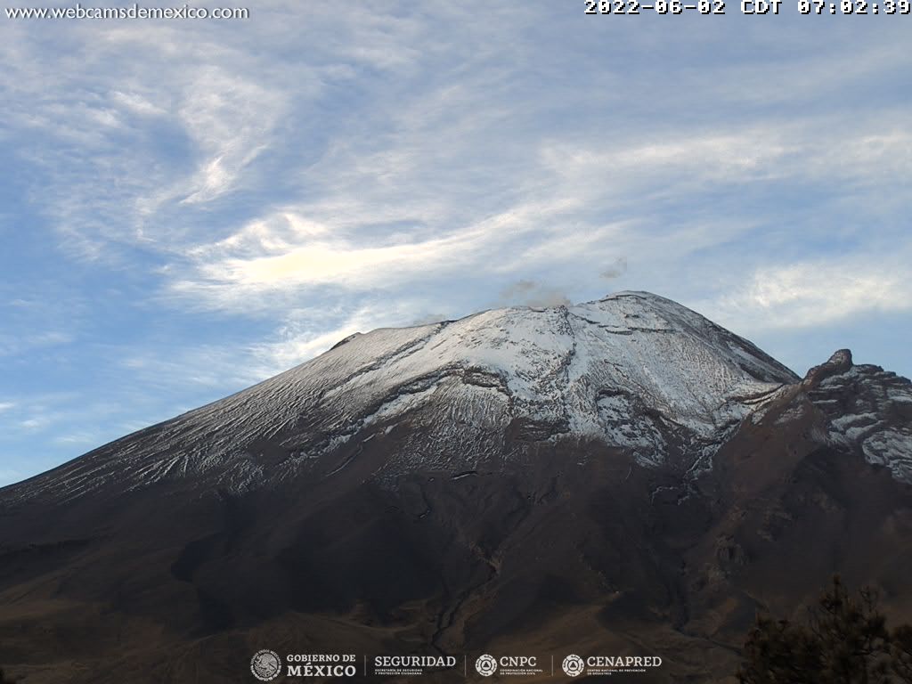 Pide CENAPRED no acercarse a volcán