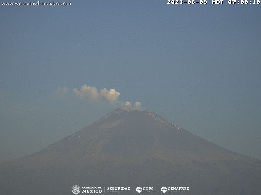 CENAPRED registra 67 exhalaciones del volcán Popocatépetl