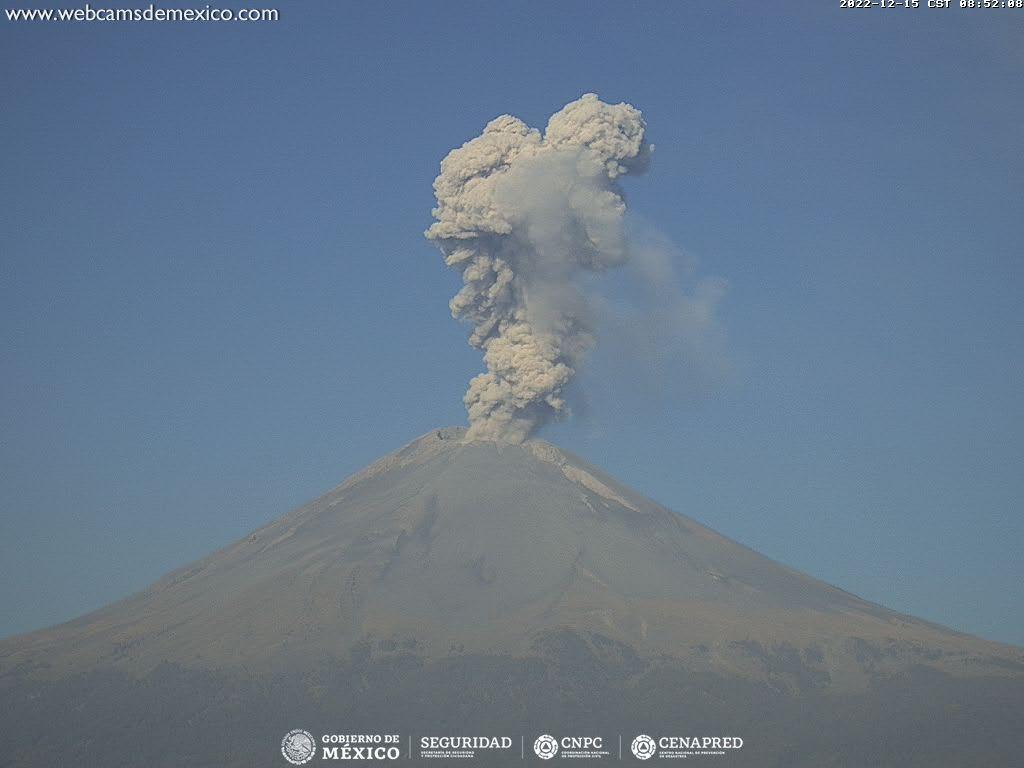 CENAPRED reporta dos explosiones menores del Popocatépetl