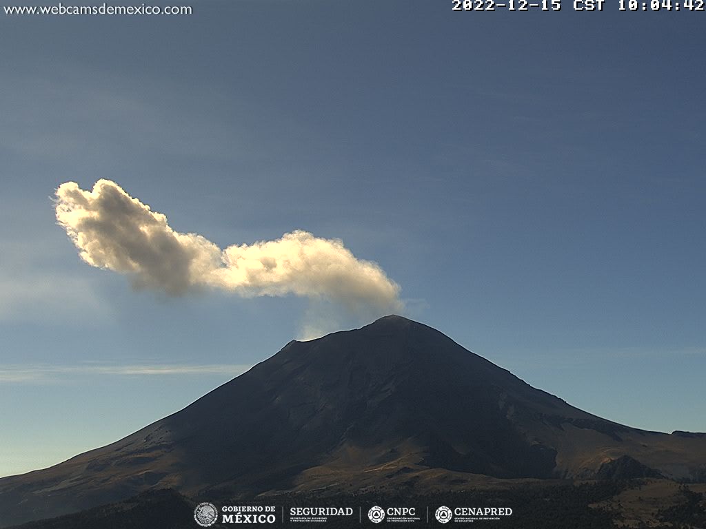 CENAPRED reporta dos explosiones menores del Popocatépetl