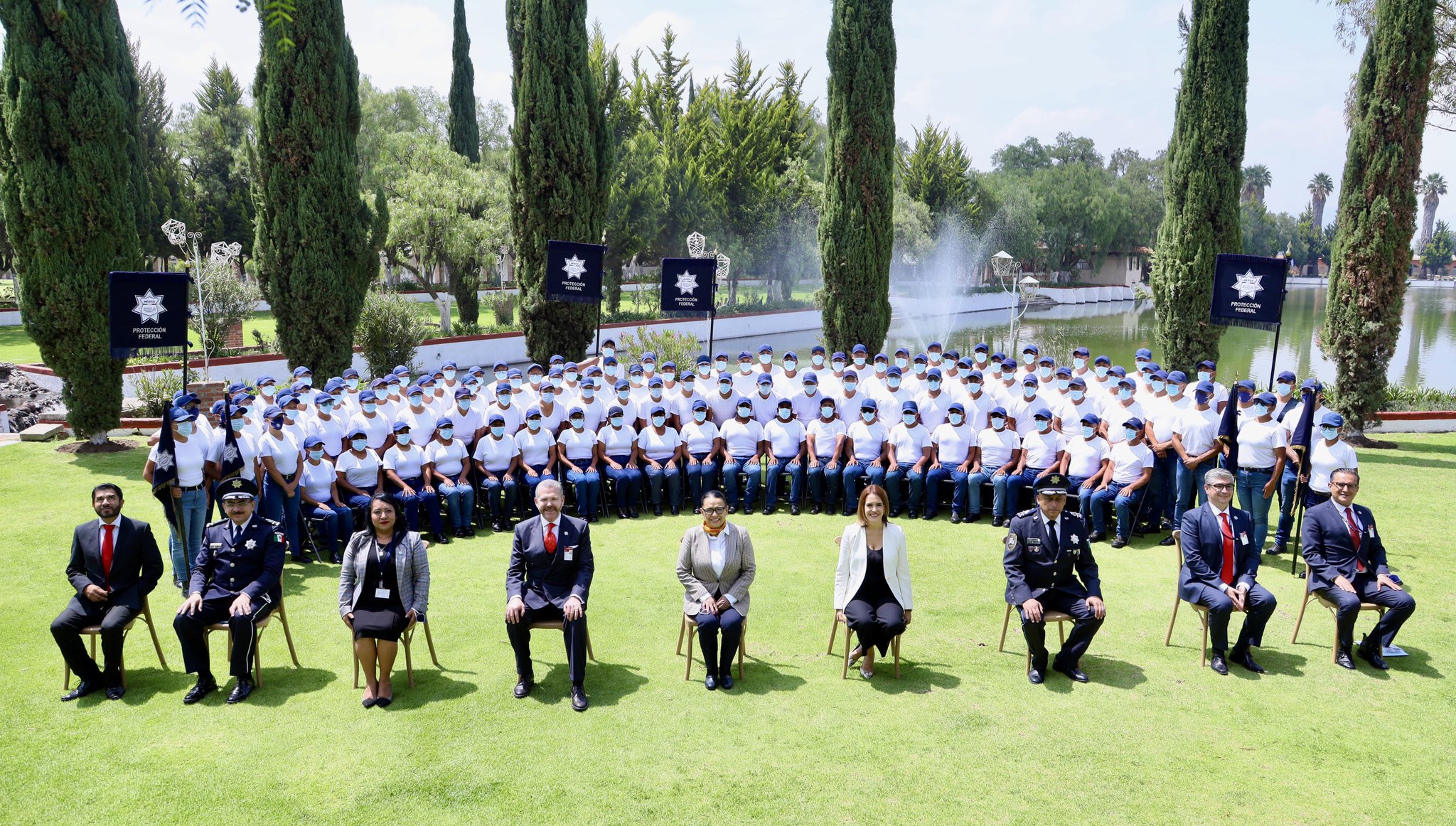 Se gradúan 111 elementos del Servicio de Protección Federal