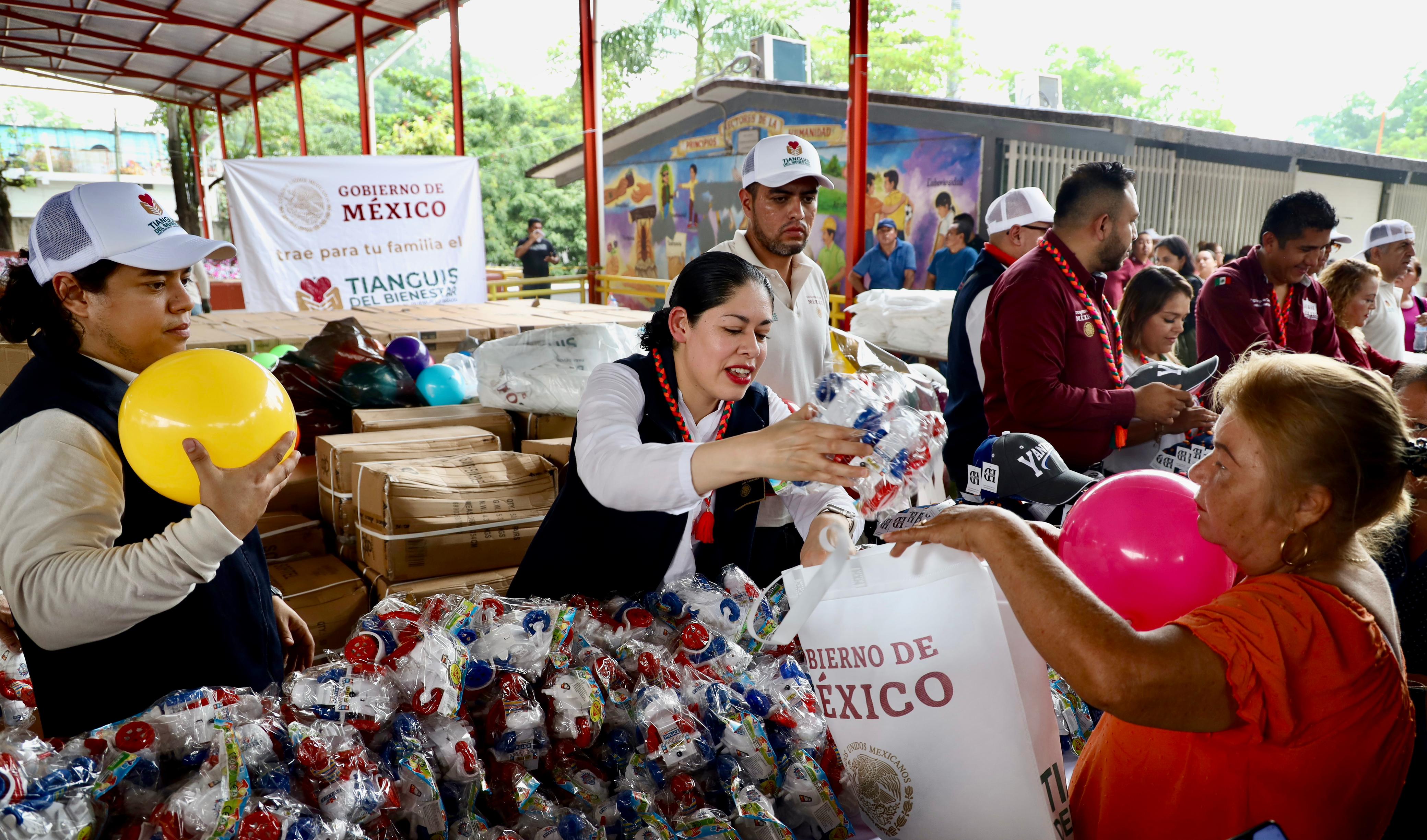 Llega Tianguis del Bienestar a San Luis Potosí