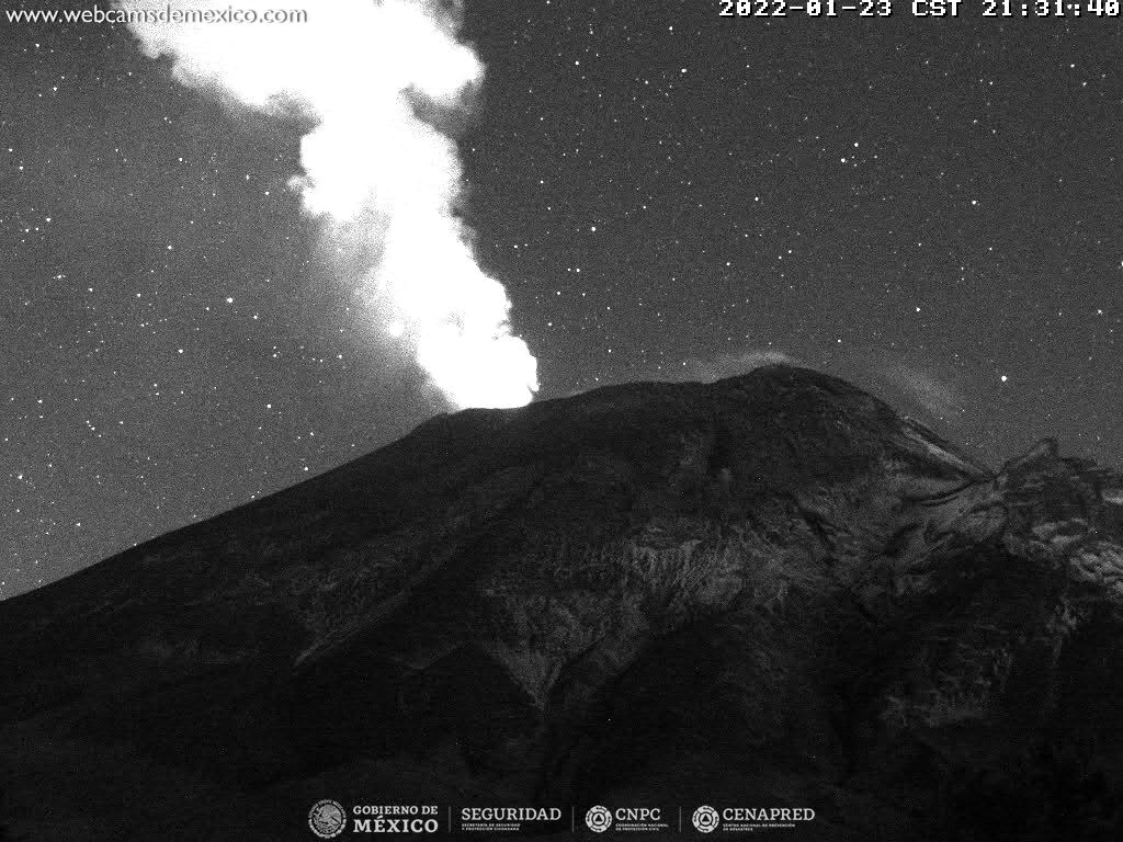 62 exhalaciones de baja intensidad, acompañadas de vapor de agua y gases volcánicos fueron registradas en el Popocatépetl