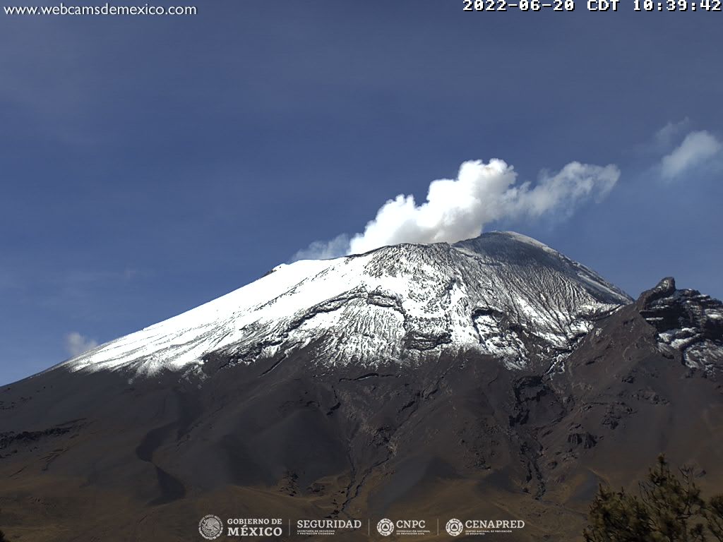 Registra volcán 16 exhalaciones