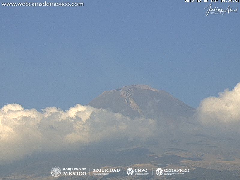 42 exhalaciones de baja intensidad, acompañadas de ligeras cantidades de ceniza en el Popocatépetl