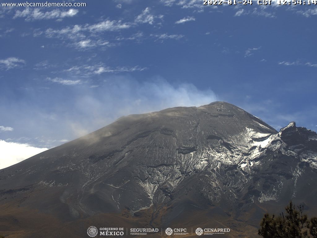 Suman 32 exhalaciones de baja intensidad, acompañadas de vapor de agua y gases volcánicos en el Popocatépetl