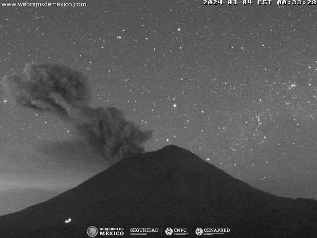 Emite Popocatépetl 38 exhalaciones y 1080 minutos de tremor