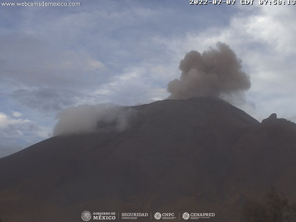 Detectan 63 exhalaciones leves de Popocatépetl