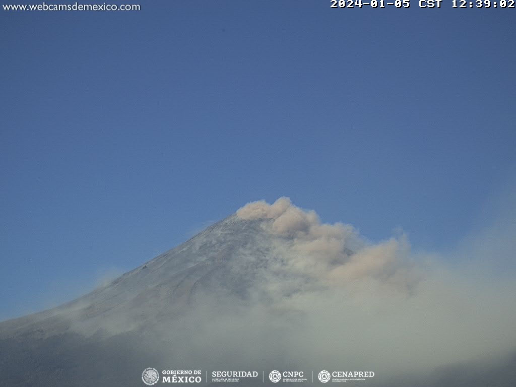 Registra Popocatépetl 5 exhalaciones