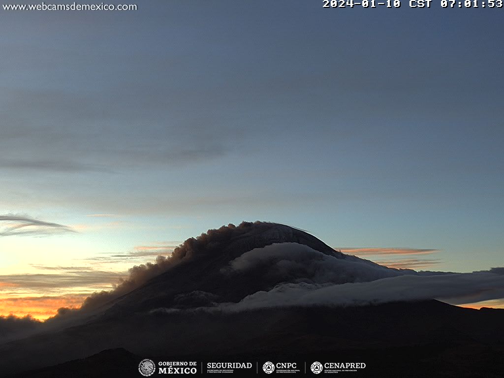 Emite Popocatépetl 30 exhalaciones y 924 minutos de tremor