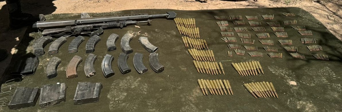 En Sonora, Guardia Nacional y Ejército Mexicano aseguran armas largas, cargadores y más de mil 300 cartuchos