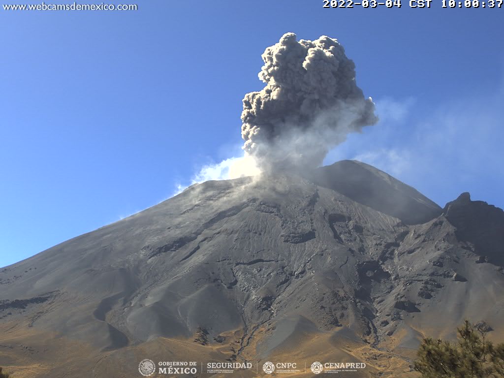 50 exhalaciones y 534 minutos de tremor se registraron en el Popocatépetl