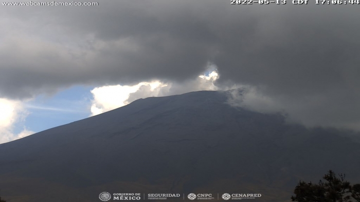 Detectan 13 exhalaciones de Popocatépetl