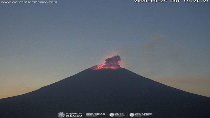 CENAPRED detecta tres explosiones moderadas del volcán