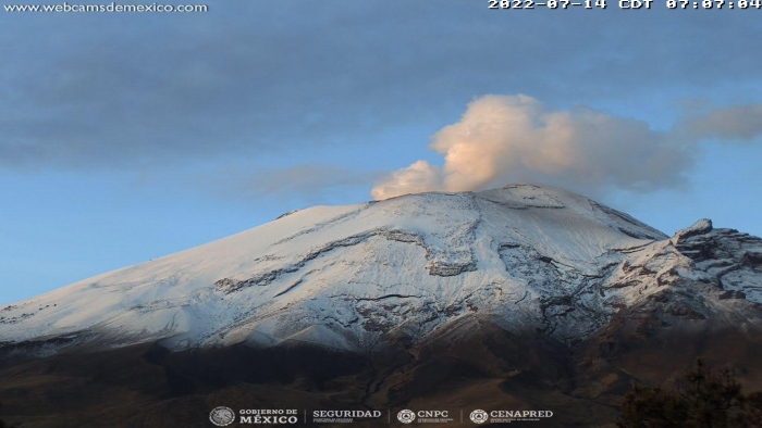 Volcán registra 8 exhalaciones