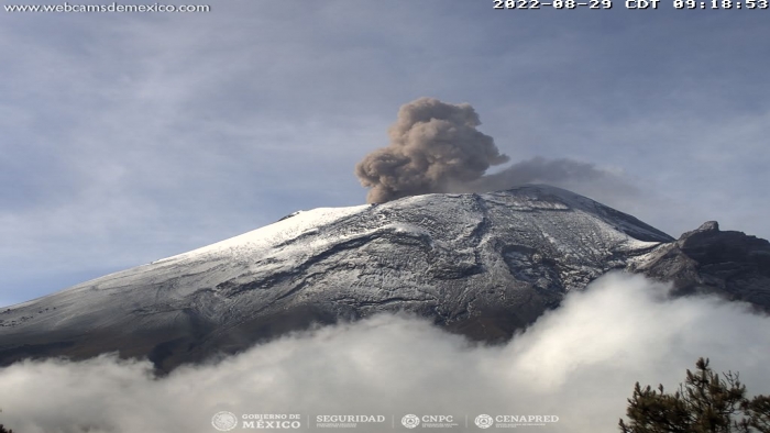 Volcán emite 32 exhalaciones de baja intensidad