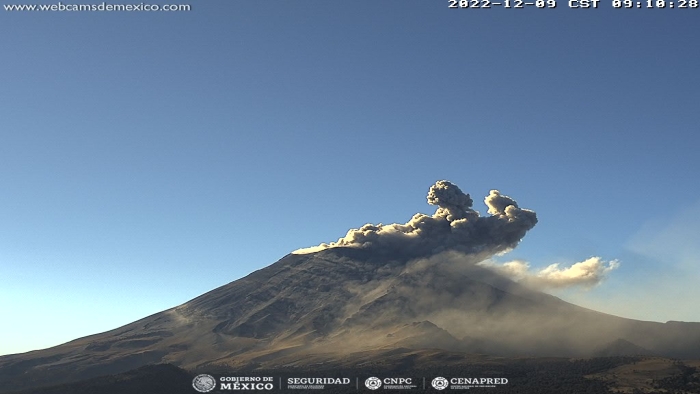 Volcán emite 30 minutos de secuencias de exhalaciones