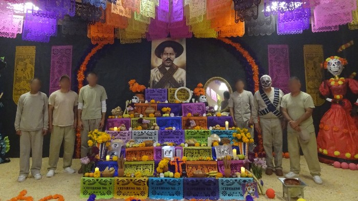 Participan personas privadas de la libertad en el concurso de ofrendas de Día de Muertos