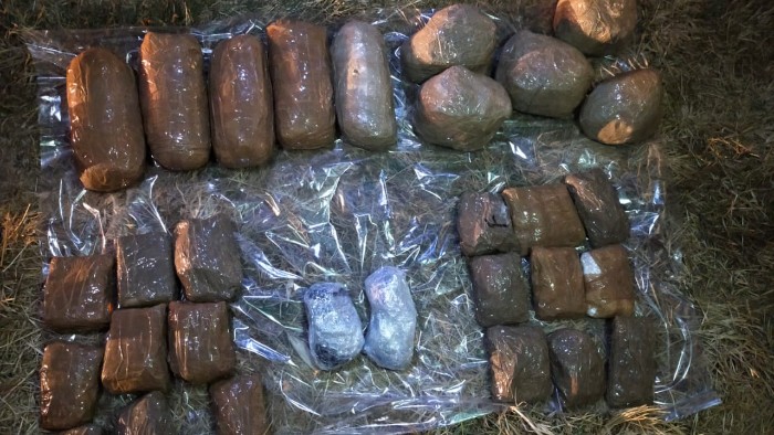 Guardia Nacional encuentra alrededor de 10 kilos de aparente crystal y marihuana en Jalisco