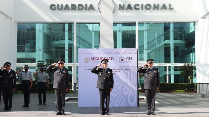 Guardia Nacional da posesión al cargo y toma protesta de bandera al Jefe General de Coordinación Policial