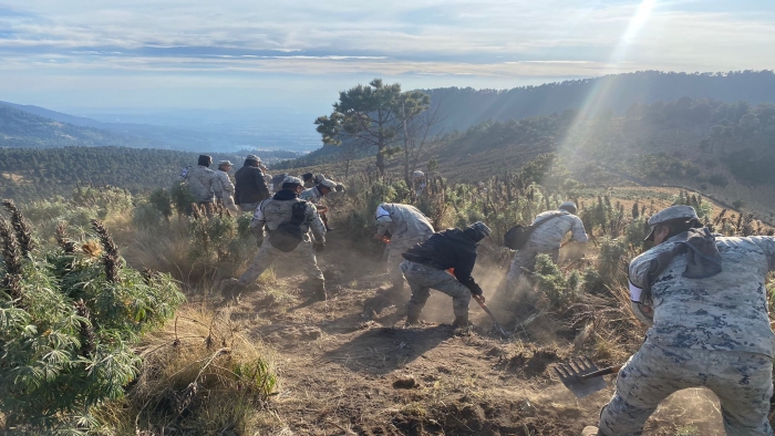 En el Estado de México, Guardia Nacional activa Plan GN-A para combatir incendio en el Parque Nacional Izta-Popo Zoquiapan