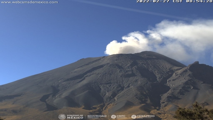 Popocatépetl emite 13 exhalaciones de baja intensidad y 428 minutos de tremor de baja amplitud.