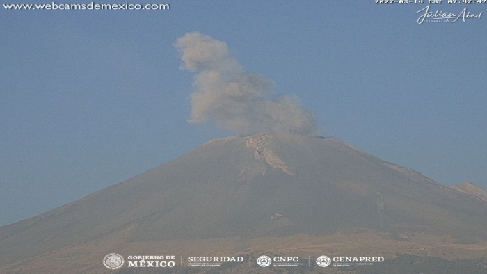 En las últimas 24 horas se detectaron 13 exhalaciones en el Popocatépetl