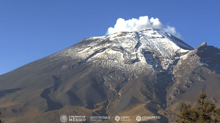 CENAPRED registra 67 exhalaciones del volcán Popocatépetl