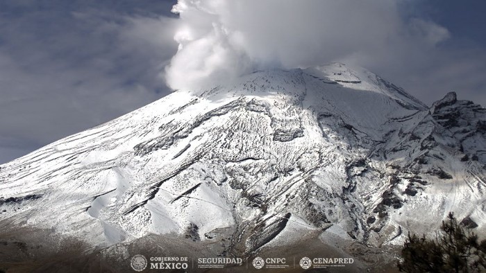 Pide CENAPRED alejarse de volcán ante fuertes lluvias