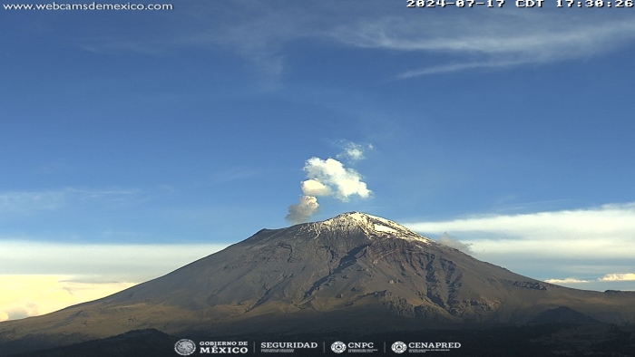 En las últimas 24 horas se detectaron 18 exhalaciones del Popocatépetl