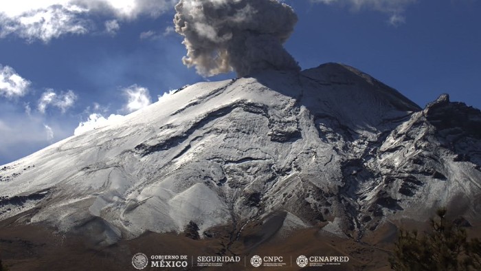 Presenta Popocatépetl 60 exhalaciones