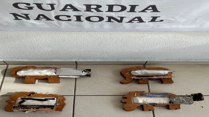 Guardia Nacional asegura aparente crystal oculto en portallaves artesanal