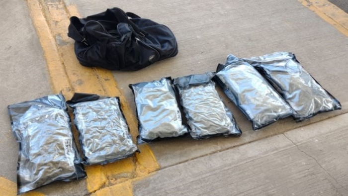 Guardia Nacional, Ejército Mexicano y Aduanas de México aseguran material bélico y aparente droga Guardia Nacional, Ejército Mexicano y Aduanas de México aseguran material bélico y aparente droga