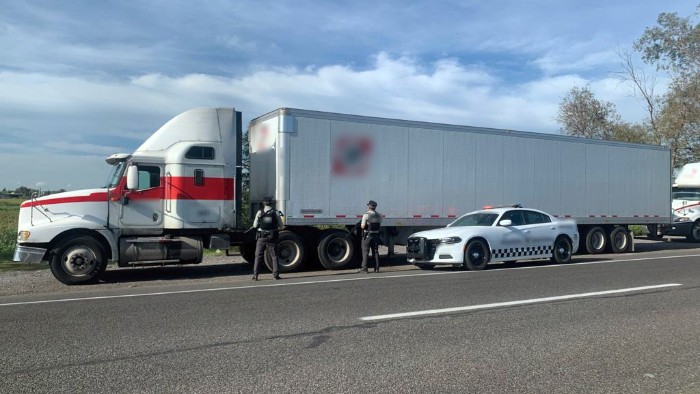 En Guanajuato, Guardia Nacional Recupera Tres Tractocamiones Con ...