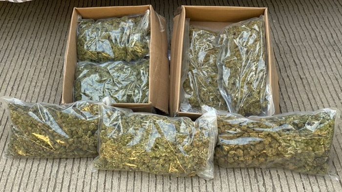 En Sinaloa, Guardia Nacional asegura paquetes con aparente marihuana ocultos en lata de leche en polvo y en cajas de cartón En Sinaloa, Guardia Nacional asegura paquetes con aparente marihuana ocultos en lata de leche en polvo y en cajas de cartón