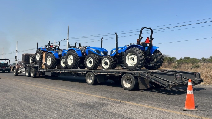 En Jalisco, Guardia Nacional detiene a 6 personas y recupera tráiler que transportaba cuatro tractores agrícolas